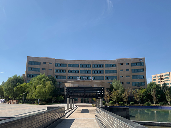 ​初中毕业后怎么样的学生可以报考兰州铁路学校？