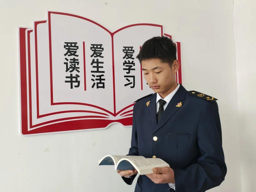 书林漫步  经典共享《额尔古纳河右岸》