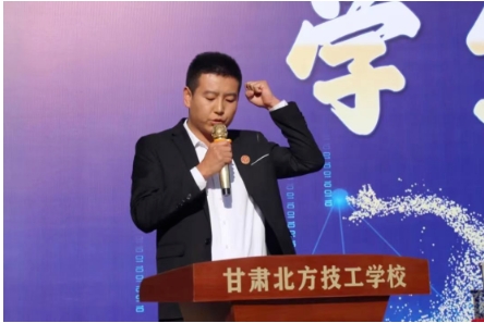 有温度的点灯人 | 优秀教师风采展示（5）：朱彦会