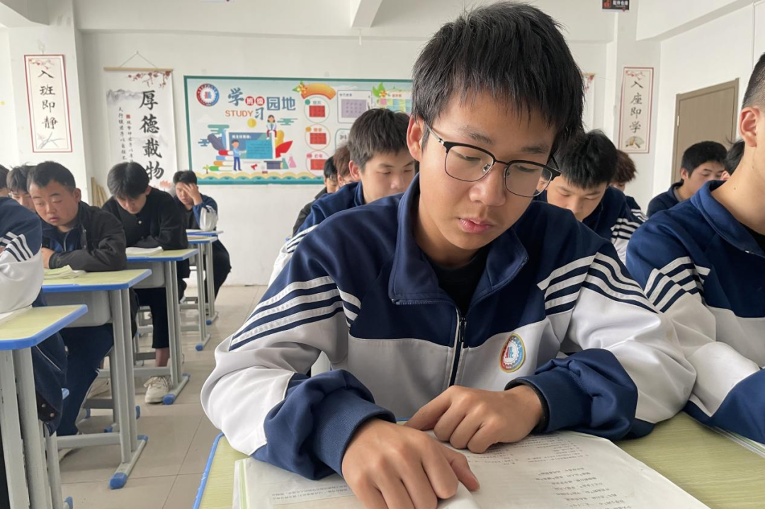 青衿之志 履践致远 | 学习之星：冉彬言